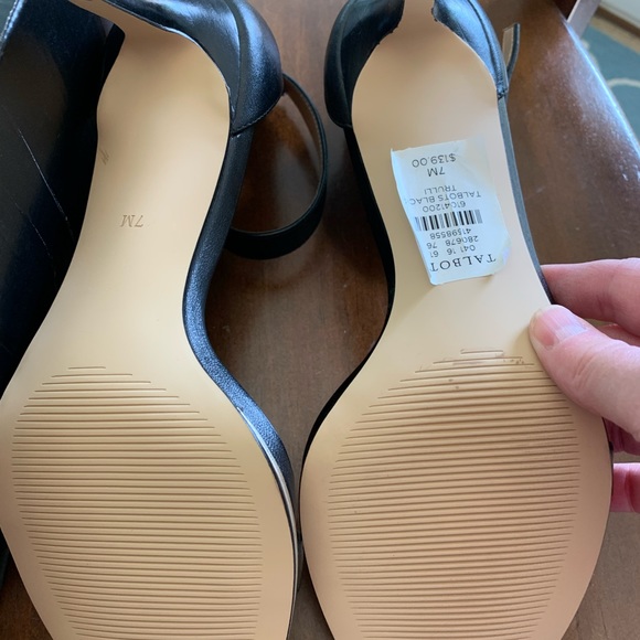 Talbots Trulli heel in black - size 7M - Picture 6 of 13